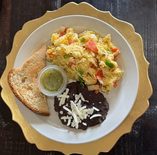 Huevos Mexicana.